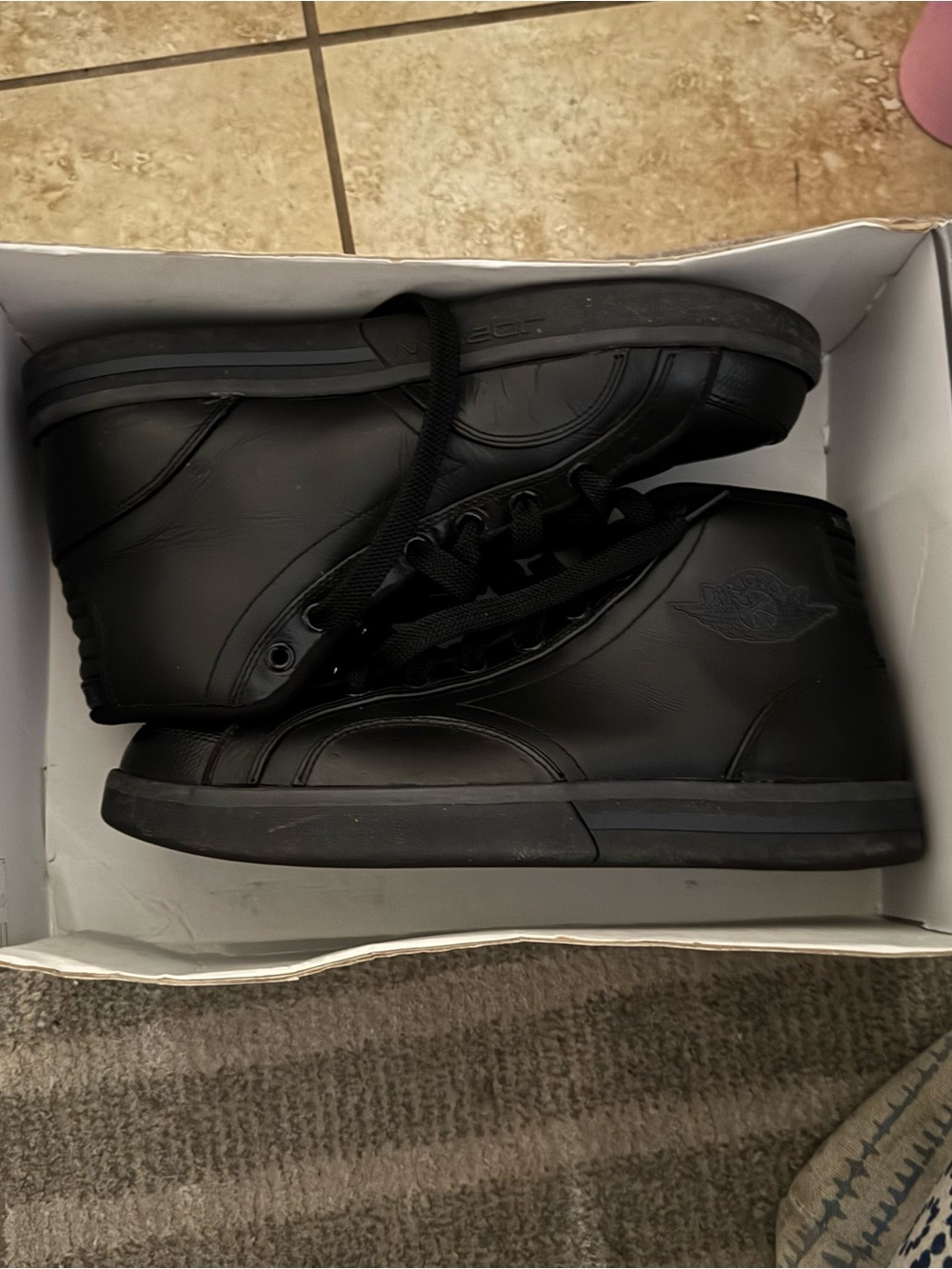 Jordan Phly Legend “Triple Black”